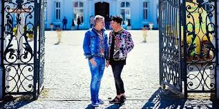 Palmen🌴🌴 hot🔥/schrott🔩 promis auf hartz iv dschungelcamp🌴⛺️ sommerhaus d. Matthias Mangiapane Heiratet Hubert Fella Trash Paar Hat Sich Das Jawort Gegeben Express De