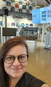 Patricia Bartos (@PatriciaBartos)