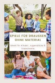 Das Schone Sommerwetter Zieht Uns Alle Nach Draussen Und Egal Ob Im Garten Auf Einer Wiese Am See Oder Strand Ein Paar Lustige S In 2020 Couple Photos Scenes Couples