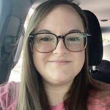 Lydia Saenz's Instagram, Twitter & Facebook