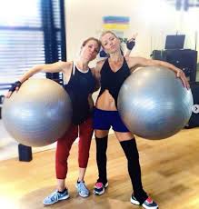 Kelly ripa's instagram posts don't make all her kids cringe, just most of them. Kelly Ripa In Swimsuit Throwback Reminds Us She S Fearless Eat This Not That