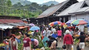 Analisis segmentasi pasar adalah proses estimasi luas pasar yang memilliki respons yang sama (liat gambar) yang diperkirakan akan menjadi calon pembeli yang menguntungkan dengan cara Perencanaan Usaha Kerajinan Untuk Pasar Lokal