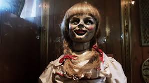 Wir haben an meinem album weitergearbeitet und dieses video gemacht. Warum Hat Man Eigentlich Im Film Die Puppe Annabelle Nicht Annahernd So Gestaltet Wie Die Echte Fernsehen Horror