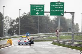 Un impatto violentissimo, cinque operai morti sul colpo. Scontro Mortale Tra Camion In Autostrada Bloccata Carreggiata Verso Brescia Cremonaoggi
