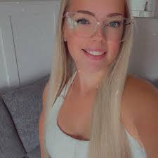 Looking for a car body shop to repair or replace my front bumper