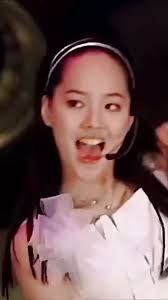 She’s not a material girl, she’s a vampire 🥲😳 #eugene #ses #penthouse  #ohyoonhee #kitaeyoung #korean #koreanactress #materialgirl