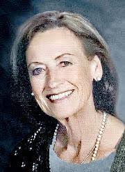 Mimi Schmitz's Instagram, Twitter & Facebook