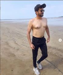 Find anil kapoor news, videos, photos and articles on boldsky. Look Bollywood Veteran Anil Kapoor Shares His Fitness Journey Entertainment Photos Gulf News