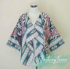 Motif orang ternate yang di alor besar di dusun sebanjar selama satu tahun pada tahun 1910 kemudian kembali ke ternate pada tahun 1911 2. Jual Blazer Rompi Wanita Kain Tenun Tradisional Terbaru Lazada Co Id