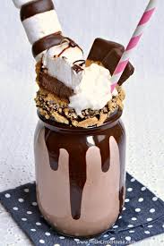 Последние твиты от hershey's chocolate world (@chocolateworld). S Mores Freakshake Hello Little Home