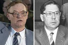 Sky original drama chernobyl has been hailed the greatest drama of all time credit: Hbo S Chernobyl Cast Vs The Real Life People A Side By Side Comparison