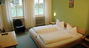 The cost of accommodation starts at $64. Hotel Gasthof Paulanerstuben Wasserburg 62 Empfehlungen
