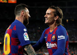 Hasil seri ini membuat barcelona untuk sementara hanya naik ke peringkat dua klasemen reaksi pemain barcelona lionel messi saat pertandingan sepak bola la liga spanyol antara levante dan. Hasil La Liga Eibar Vs Barcelona 0 3 Trio Msg Sumbang Gol Bola Tempo Co