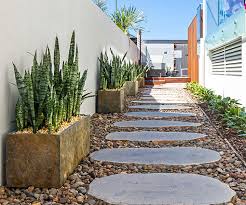 Johnston bluestone industries is a wholesale dealer and direct supplier of natural bluestone and bluestone related products specializing in flagstone, pavers, treads, slabs, and custom fabrication. Harkaway Bluestone Stepping Stones Sale Australia
