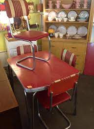Classic 1950s chrome kitchen sets lend a vintage charm to modern homes. 50 S Chrome Dining Table Lounge Lizard Vintage Furniture Facebook