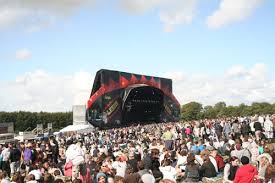 Day and weekend tickets from £81.50 (€89.09) are on sale: Leeds Festival 2010 Efestivals Co Uk