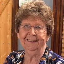 Barbara Phipps's Instagram, Twitter & Facebook