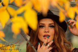 Model Call** Hi! Looking to rebuild my portfolio after taking a bit of  break to be with my kids and moving to AZ. I am hoping to find models for 2  couples