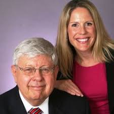 Jennifer Toothman's Instagram, Twitter & Facebook