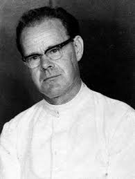 Lyrics of a newly composed patriotic song MAKE GUYANA ONE VERSE 1 Guyana,  your time has finally come And we all know, unity must be found With  courage strong, Let's pull each