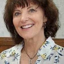 Dianne Root's Instagram, Twitter & Facebook