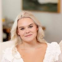 Becky Blythe's Instagram, Twitter & Facebook