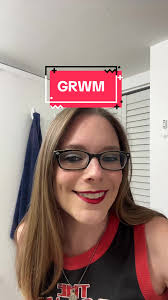 GRWM while I talk about communication! 🗣️ #mentalhealth #communication  #positivity #anxiousattachment #lgbt #wlw #grwm #femalebassist  #musiciansoftiktok #contentcreator #fyp