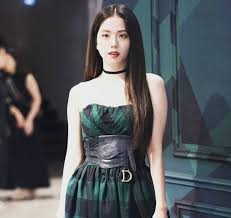 Her zodiac sign is capricorn, and she is 26 years old. Jisoo Inspired Dior S Fall Winter 2021 Collection Korebu Com En