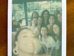 Lauren Deck's Instagram, Twitter & Facebook