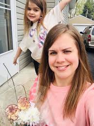 My mother in law is not part of this group. So when some nice lady gave her  flowers yesterday (8/22)in Indianapolis, she was caught off guard. She  thanks you, who ever you