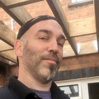 100+ perfiles de «Frank Andrew»