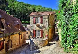What to see plus the best restaurants and hotels. Walking Tours In Dordogne Macs Adventure