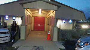 Need to know what time chase bank in south bend opens or closes, or whether it's open 24 hours a day? Night Club Dockside Nightclub Reviews And Photos 1835 Lincoln Way E South Bend In
