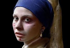 This french artist was to concentrate on topics related to the life of women within her work and this added an important string to the already impressive bow of the impressionist movement. Turkish Artist Paints Cuts Bruises On Old Masters Women S Enews