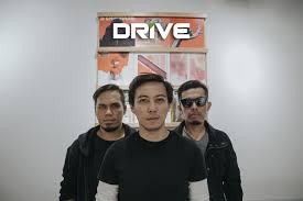 Jun bintang bani mati chord gitar. Lirik Dan Chord Lagu Akulah Dia Drive
