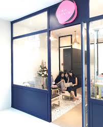 Beli nail tools online terdekat di jakarta selatan berkualitas dengan harga murah terbaru 2021 di tokopedia! Top 6 Salons To Get Nail Treatment Flokq Coliving Jakarta Blog
