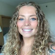 I'm happy to share that I'm moving into a new position as Director of  People and Talent at Henry Meds! Keep an eye