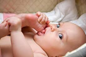 469 likes · 9 were here. Bayi Hisap Ibu Jari Kaki Bukan Minta Adik Ya Tapi Sedang Rangsang Otaknya Berkembang Pa Ma
