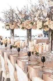 Mittelstucke Hochzeitsdekor Toronto Rachel A Clingen Hochzeits Und Eventdesign Clingen Eventdesign H Wedding Event Design Magnolia Wedding Wedding Table