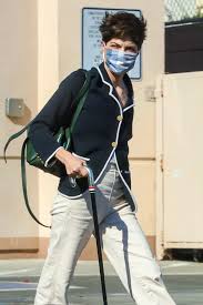 The actress, who was diagnosed with multiple sclerosis in 2018, is the subject of an upcoming discovery+ film, introducing, selma blair. Selma Blair At A Gas Station In Los Angeles 03 09 2021 Hawtcelebs