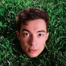 Shae Howell's Instagram, Twitter & Facebook