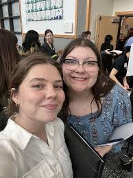 Lisa Mcelfresh's Instagram, Twitter & Facebook