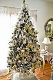 Ver más ideas sobre árbol de navidad dorado, arbol de navidad, decoración navideña. Arboles De Navidad En Color Blanco Y Dorado Arboles De Navidad Ideas Arbol De Navidad Dorado Decoracion Navidena
