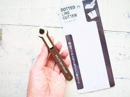 普通のカッターじゃない 100均グッズで切りはなすのがクセになる が作れる 100均 文房具 100均 カッター
