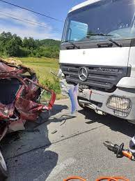 Numărul accidentelor rutiere a scăzut, în românia, cu 72%, în ultima săptămână, după ce au fost impuse restricții în trafic odată cu starea de urgență. BÄƒrbat Mort In Accident Rutier La Creaca Graiul SÄƒlajului