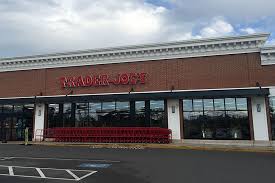 Trader Joe S Cambridge Fresh Pond 517 Grocery Store On 211 Alewife Brook Pkwy In Cambridge Ma