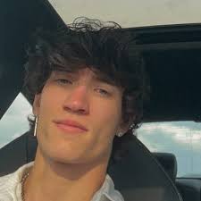 Cameron Roark (@Camroarktv)