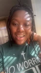 Yall help Grandmother get to her first 1000 followers by interacting