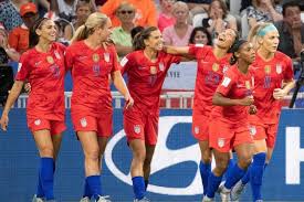 „damlandslaget) ist eine vom verantwortlichen trainer („förbundskapten) getroffene repräsentative auswahl von schwedischen fußballspielerinnen für ein internationales spiel. Die Schwedische Frauen Nationalmannschaft Trifft Im Achtelfinale Auf Kanada Foto Claude Paris Ap Augsburger Allgemeine