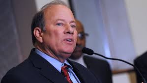 Detroit Mayor Duggan tells community leaders he will run again